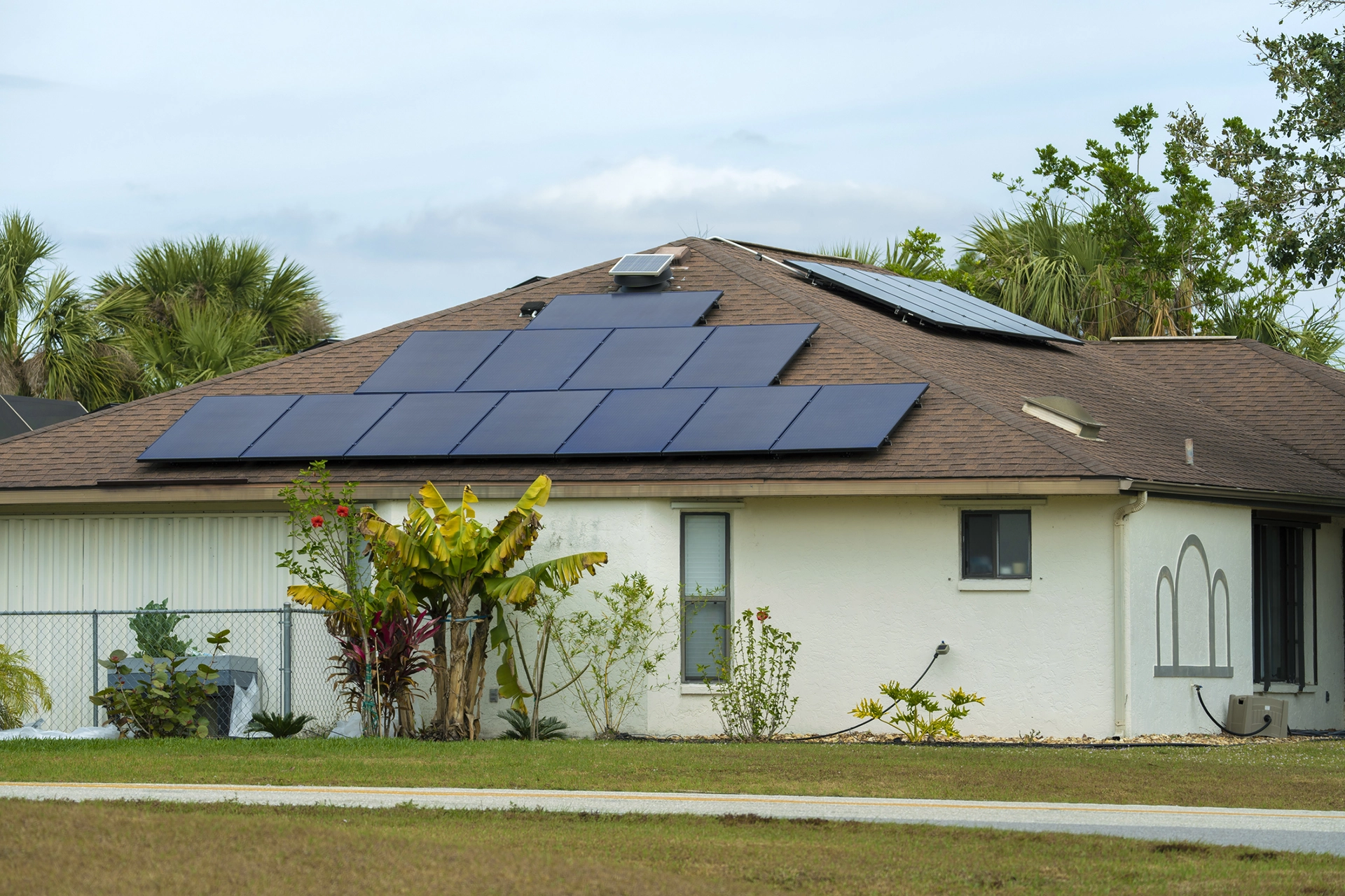 Maison de campagne avec panneau solaire